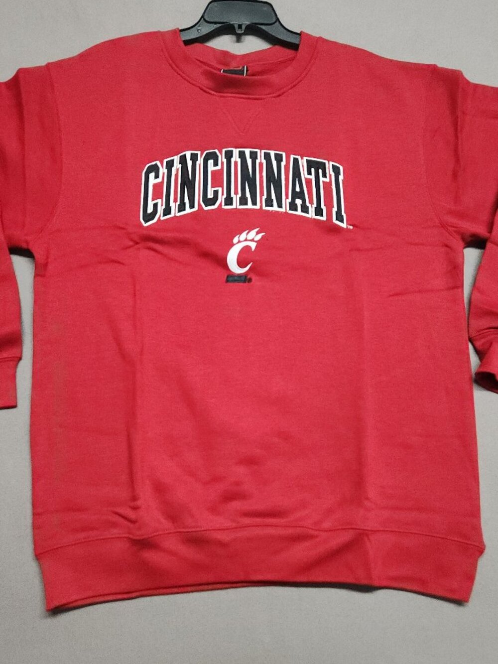 Cincinnati Bearcats Crewneck Sweatshirt Adult L 70% Cotton 30% Poly Red 134
